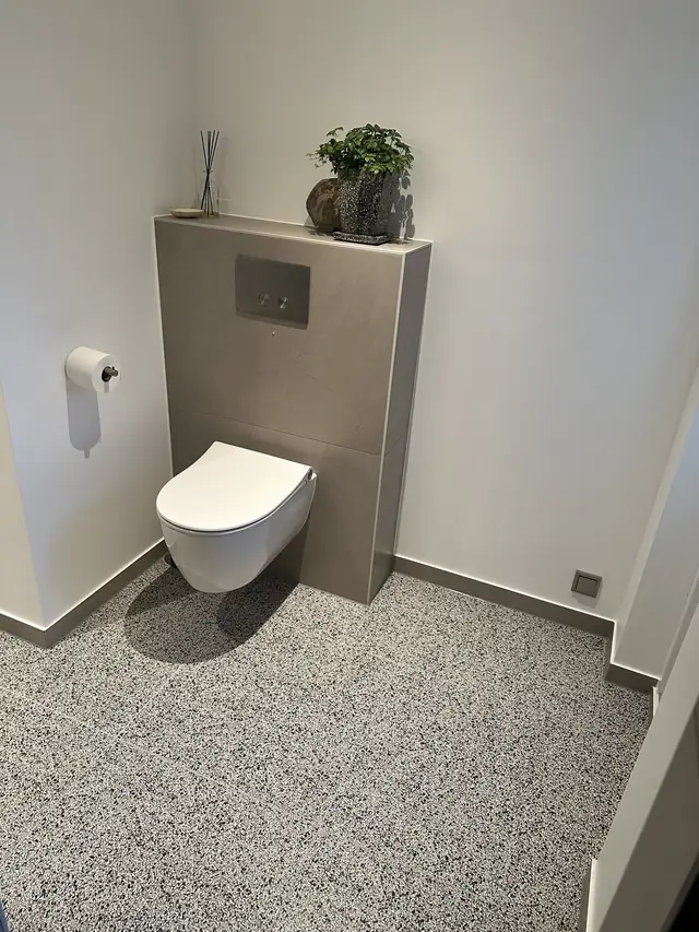 Badkamer met twee opzetkommen, foto 6 van 13