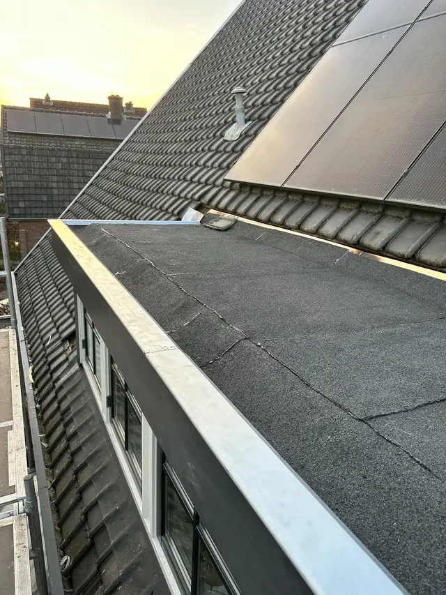 Dakkapel gerenoveerd, foto 5 van 11