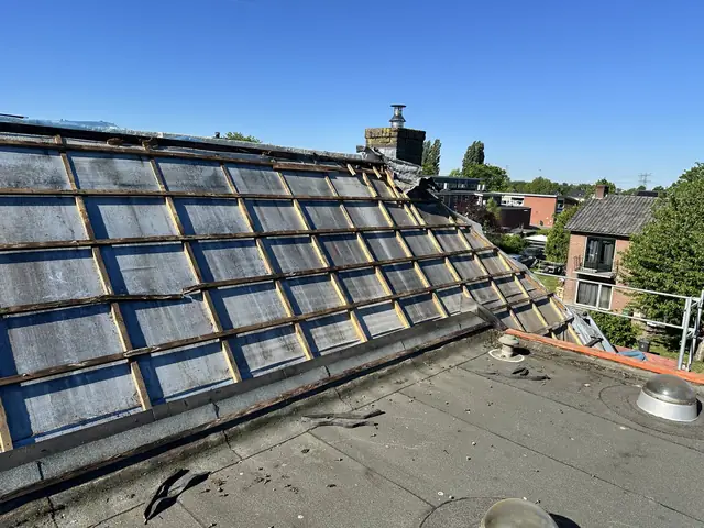 Dak vernieuwd met nieuwe pannen en dakraam, foto 4 van 27