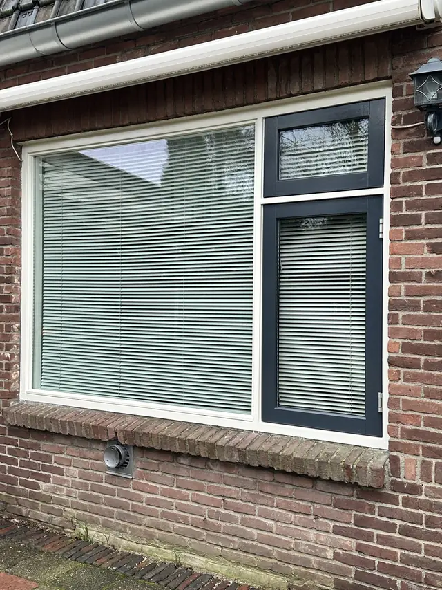 Draairamen en beglazing vervangen, foto 4 van 12