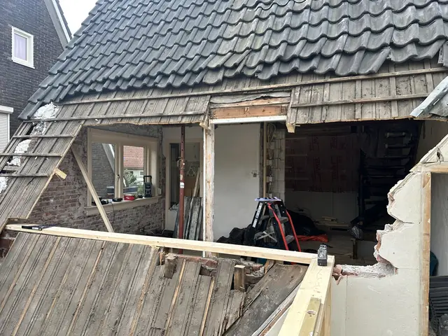 Hoekdakkapel over twee dakvlakken, foto 4 van 15