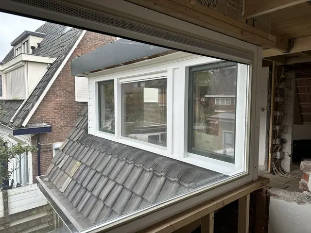 Hoekdakkapel over twee dakvlakken, foto 10 van 15