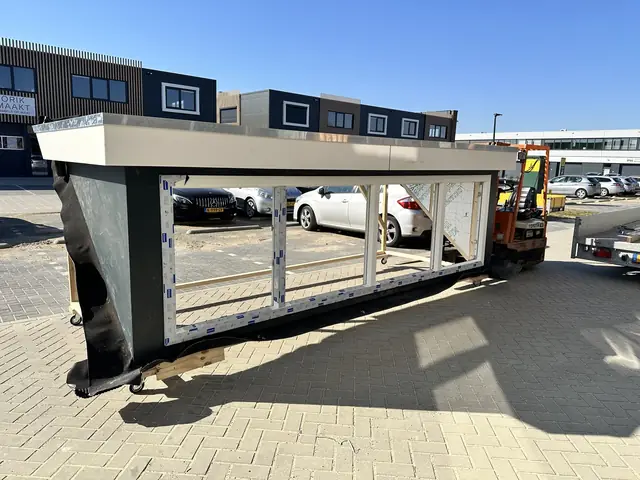 Prefab dakkapel, met de kraan geplaatst, foto 5 van 14