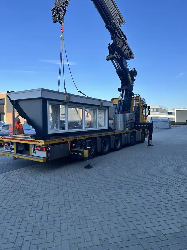 Prefab dakkapel, met de kraan geplaatst, foto 10 van 14